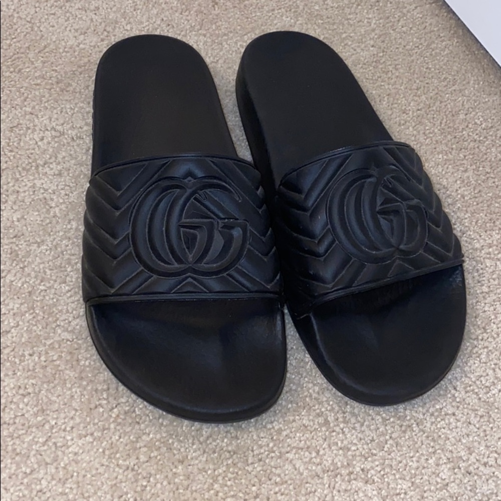 Authentic! Men’s Gucci slides